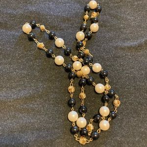 Vintage Trifari Beaded Necklace Black White Gold Tone Exquisite